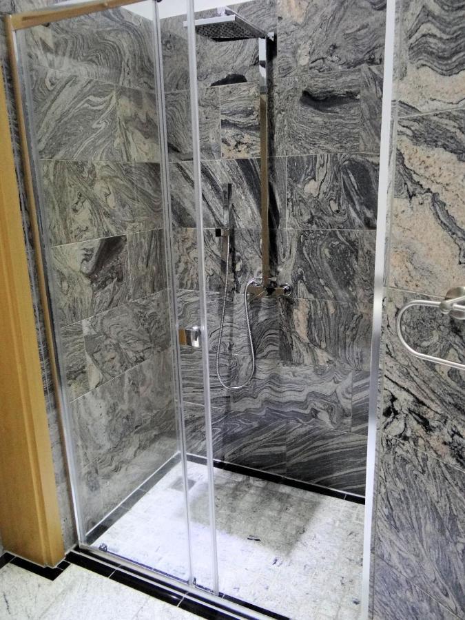 Travelers Home Hasloch  Esterno foto