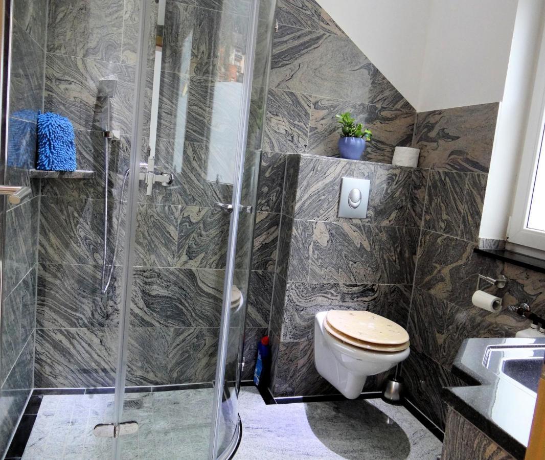 Travelers Home Hasloch  Esterno foto