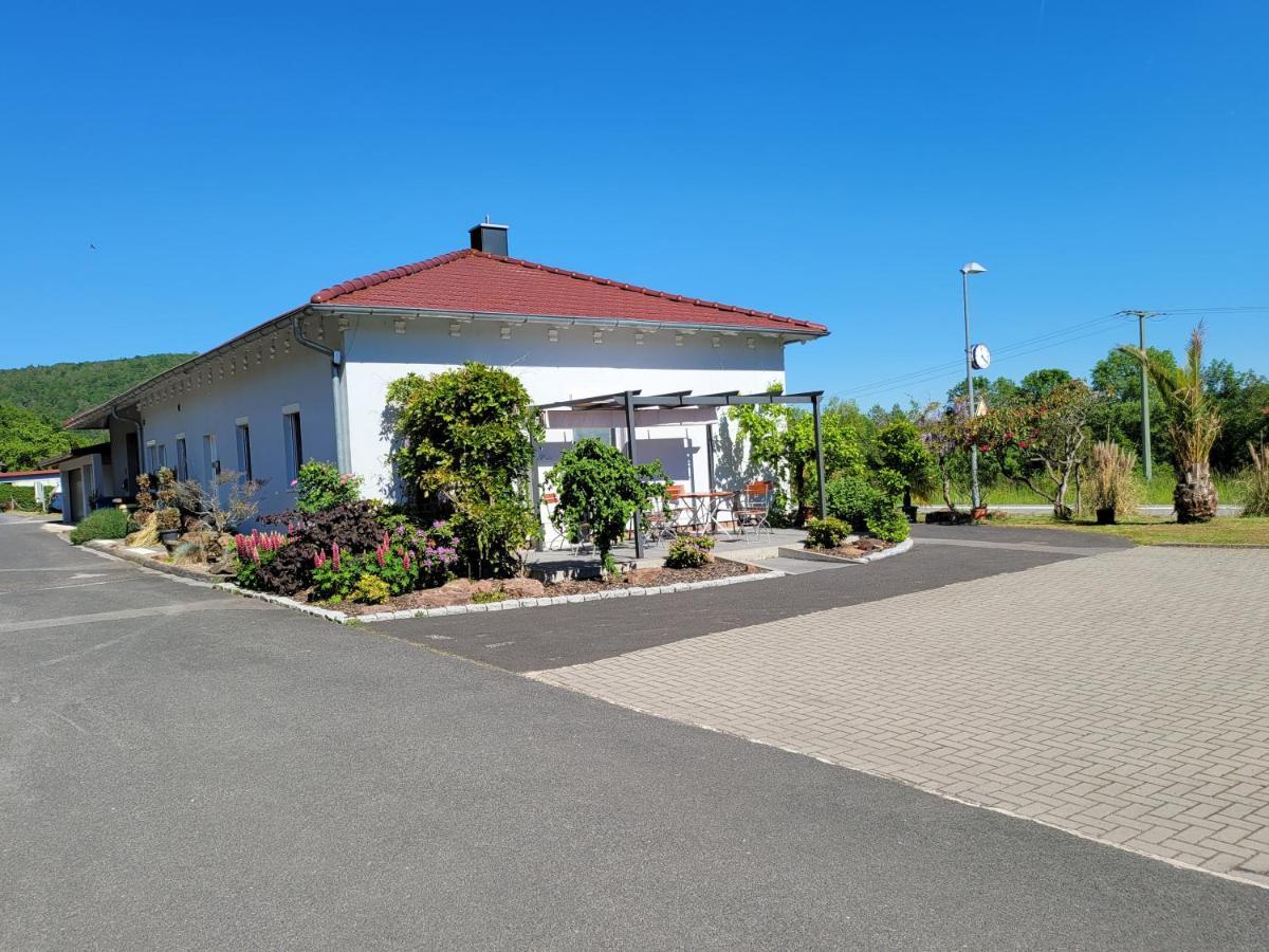 Travelers Home Hasloch  Esterno foto